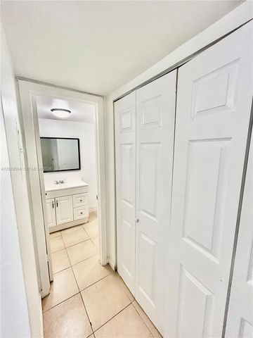 9375 Fontainebleau Blvd L217, Miami, FL 33172