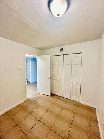 9375 Fontainebleau Blvd L217, Miami, FL 33172