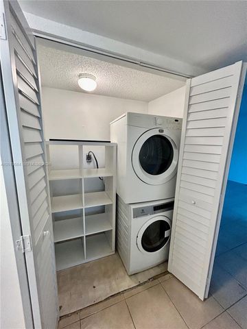 9375 Fontainebleau Blvd L217, Miami, FL 33172