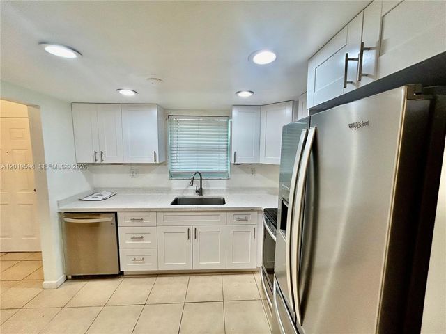 9375 Fontainebleau Blvd L217, Miami, FL 33172