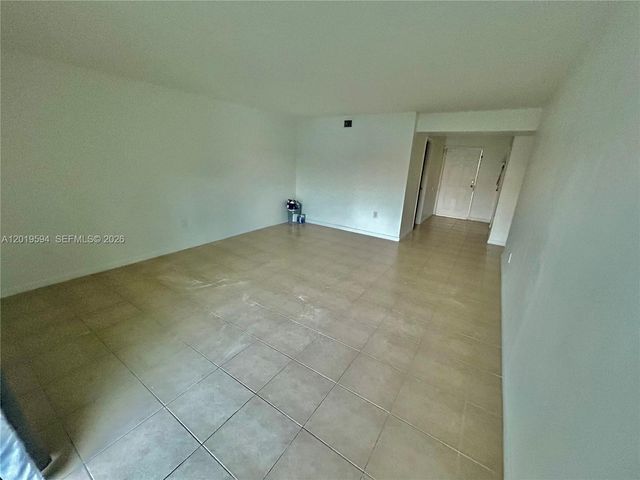 9375 Fontainebleau Blvd L217, Miami, FL 33172