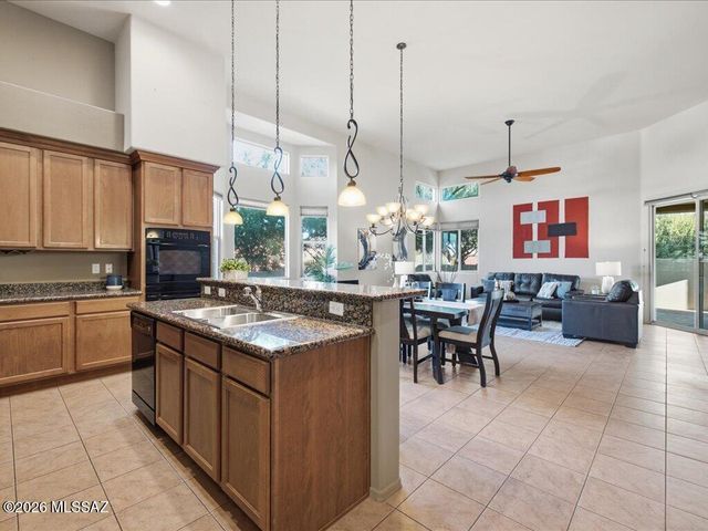 5128 S Hannah Heather Place, Tucson, AZ 85747