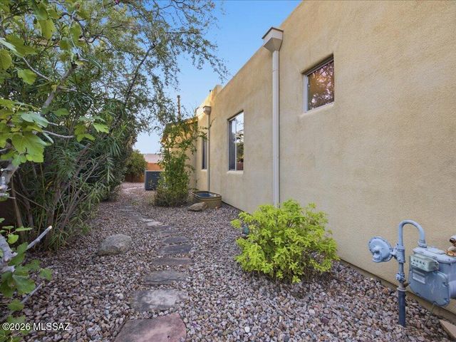 5128 S Hannah Heather Place, Tucson, AZ 85747