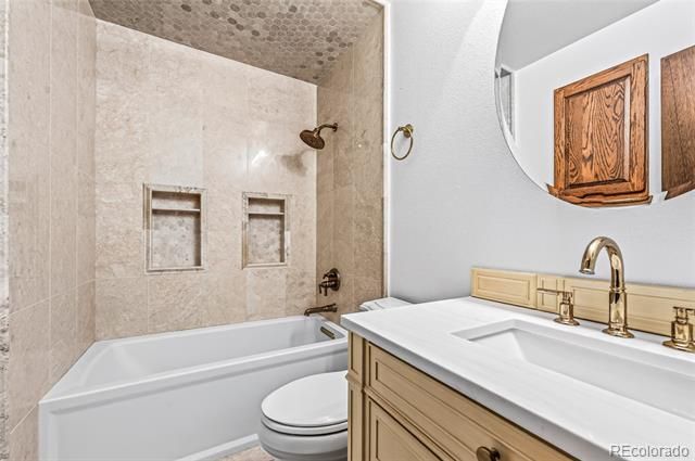 2181 Woodpecker Lane, Elizabeth, CO 80107