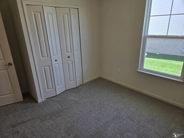 807 Plum Vlg Drive 57, Monroe, MI 48161
