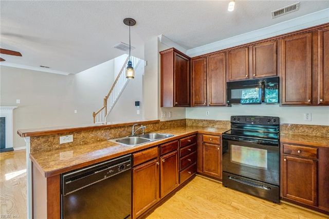 7002 Porthole PL, Suffolk, VA 23435