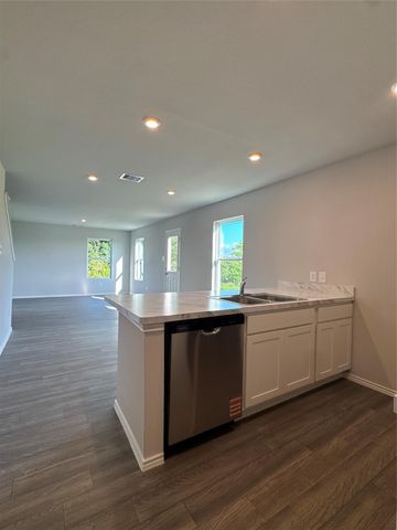 227 Road 5821, Cleveland, TX 77327