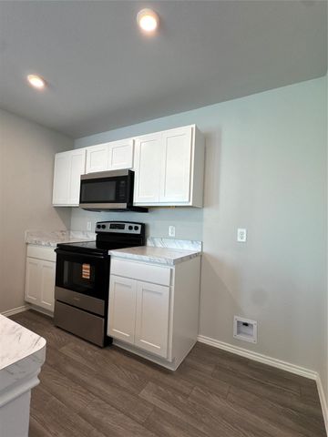 227 Road 5821, Cleveland, TX 77327
