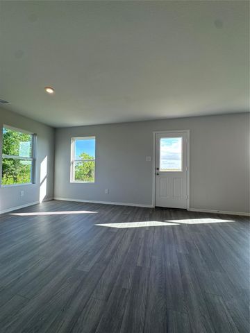227 Road 5821, Cleveland, TX 77327