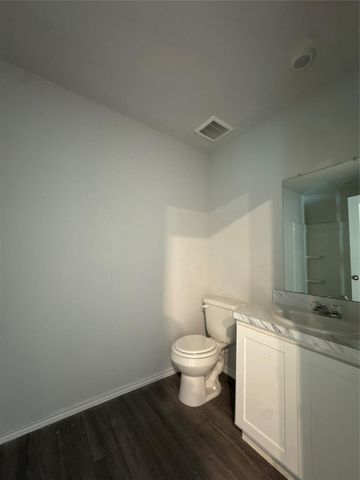 227 Road 5821, Cleveland, TX 77327