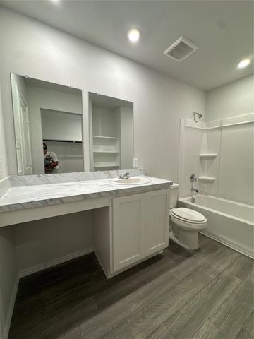 227 Road 5821, Cleveland, TX 77327
