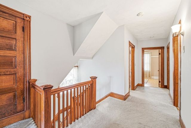 83 Grand St, Reading, MA 01867