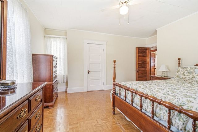 83 Grand St, Reading, MA 01867