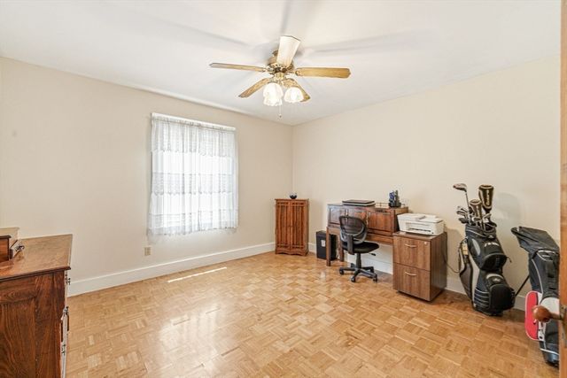 83 Grand St, Reading, MA 01867