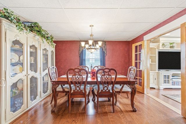 83 Grand St, Reading, MA 01867