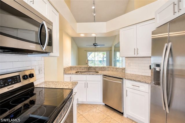 169 Grand Oaks WAY N204, Naples, FL 34110