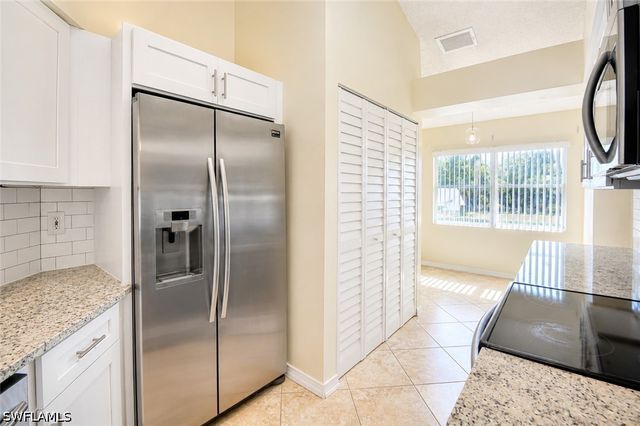 169 Grand Oaks WAY N204, Naples, FL 34110