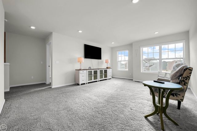 54470 Heron Circle, Chesterfield Twp, MI 48047