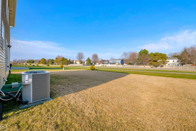 54470 Heron Circle, Chesterfield Twp, MI 48047