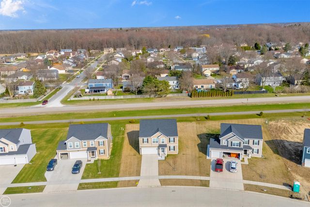 54470 Heron Circle, Chesterfield Twp, MI 48047