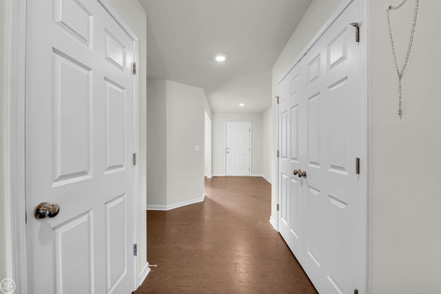 54470 Heron Circle, Chesterfield Twp, MI 48047