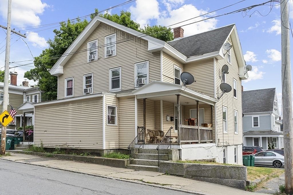 107-109 Prichard St, Fitchburg, MA 01420