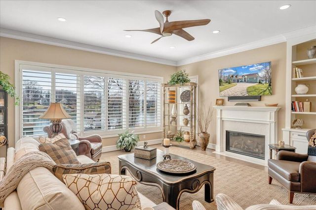 65 Birdie LN, Penhook, VA 24137