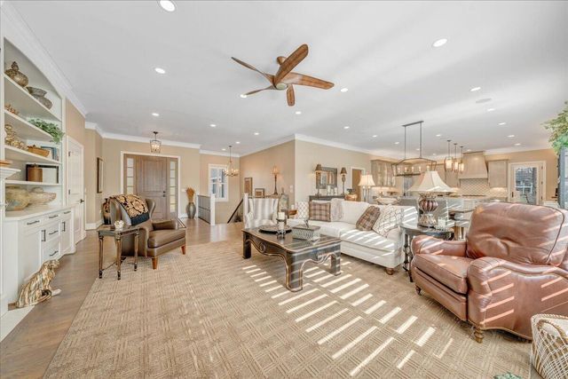 65 Birdie LN, Penhook, VA 24137