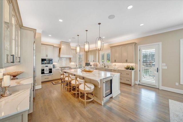 65 Birdie LN, Penhook, VA 24137