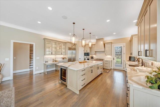 65 Birdie LN, Penhook, VA 24137