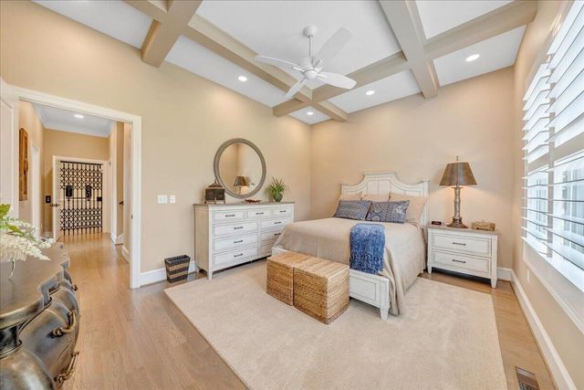 65 Birdie LN, Penhook, VA 24137