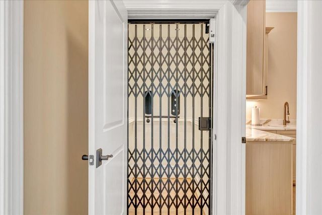 65 Birdie LN, Penhook, VA 24137