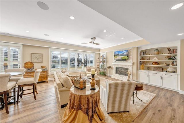 65 Birdie LN, Penhook, VA 24137