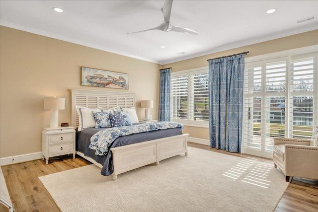 65 Birdie LN, Penhook, VA 24137