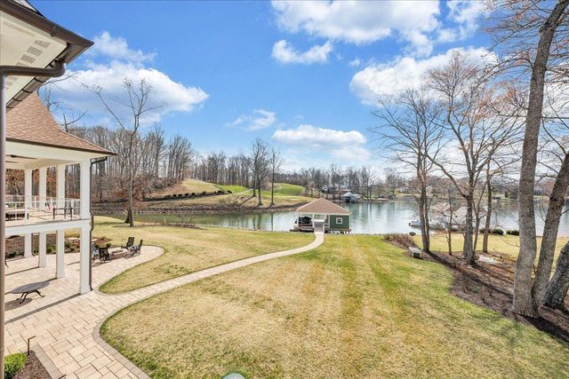 65 Birdie LN, Penhook, VA 24137