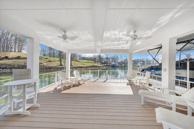 65 Birdie LN, Penhook, VA 24137