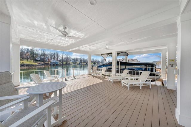 65 Birdie LN, Penhook, VA 24137