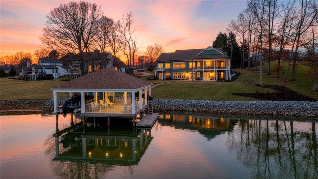 65 Birdie LN, Penhook, VA 24137