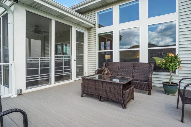 1391 Bluestem TRAIL, Oconomowoc, WI 53066