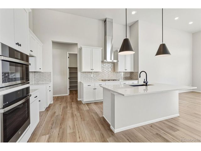 15276 Pontiac St, Thornton, CO 80602