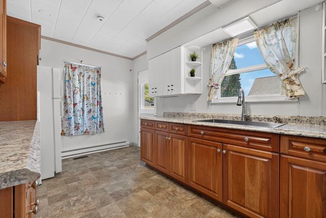 663 Amory Street, Manchester, NH 03102