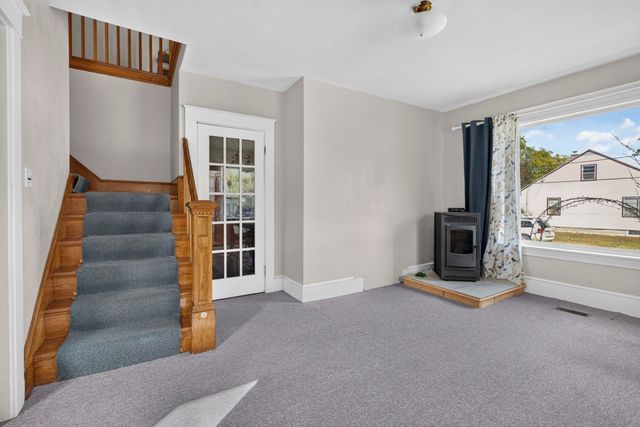 663 Amory Street, Manchester, NH 03102