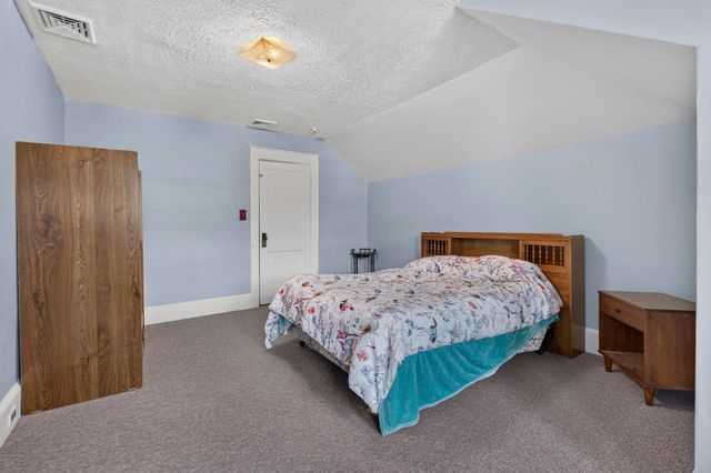 663 Amory Street, Manchester, NH 03102