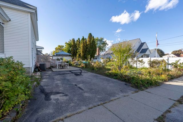 663 Amory Street, Manchester, NH 03102