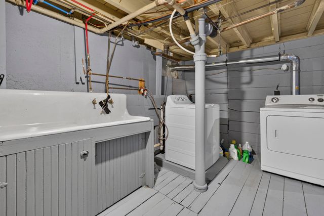 663 Amory Street, Manchester, NH 03102