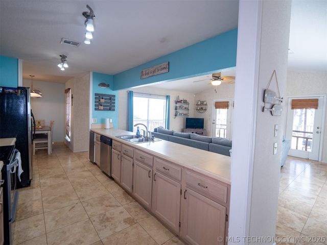 3684 Comanche Drive, Kingston, OK 73439