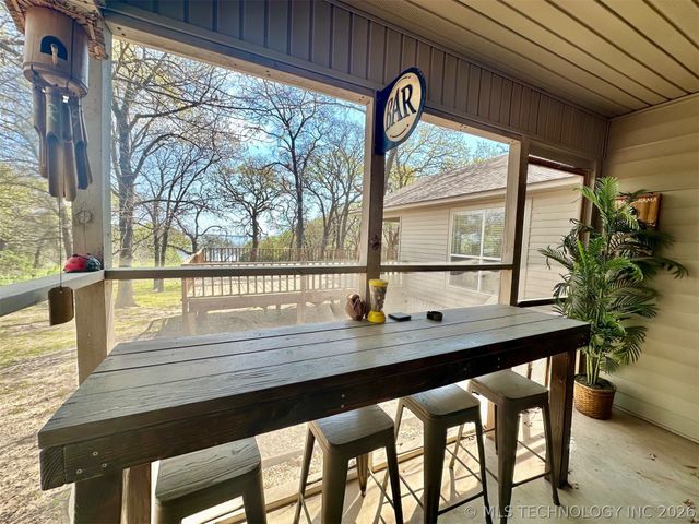 3684 Comanche Drive, Kingston, OK 73439