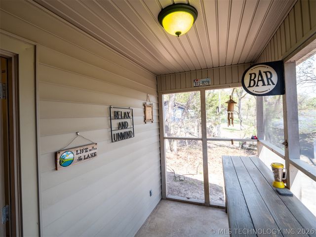 3684 Comanche Drive, Kingston, OK 73439