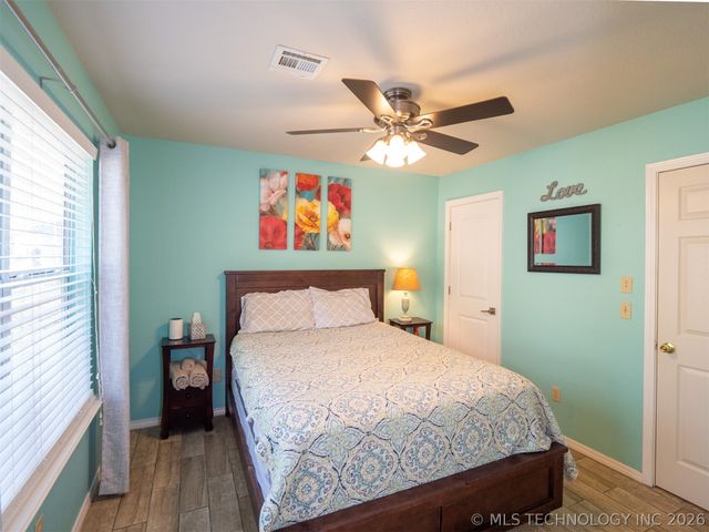 3684 Comanche Drive, Kingston, OK 73439