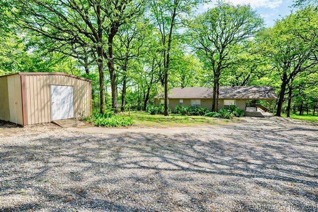 3684 Comanche Drive, Kingston, OK 73439